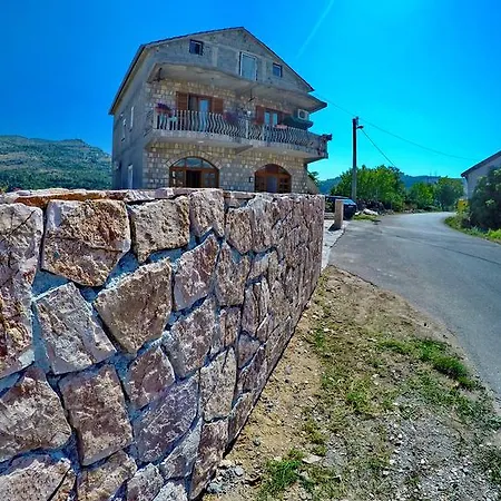Kosjerina Apartment